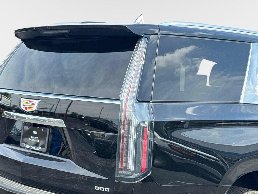 2026 Cadillac ESCALADE SPORT PLATINUM photo 9