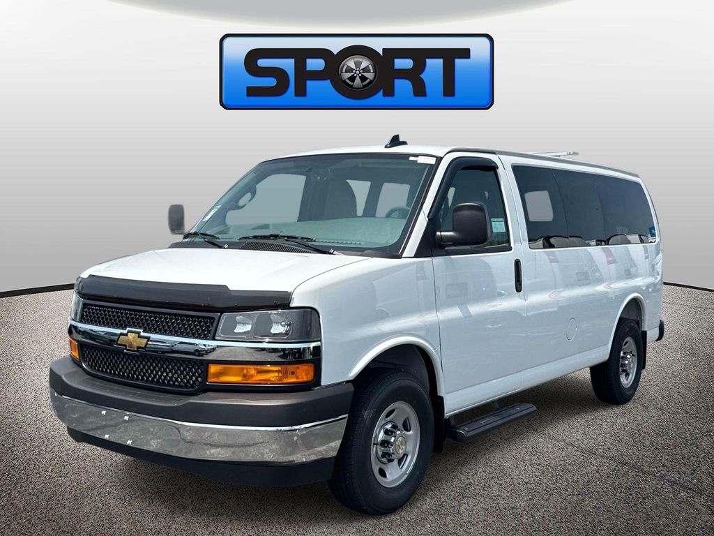 New 2026 Chevrolet Express 2500 LT