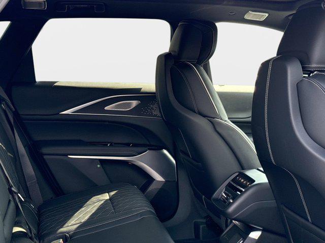 صورة مصغرة 14 لـ 2026 Cadillac LYRIQ V PREMIUM