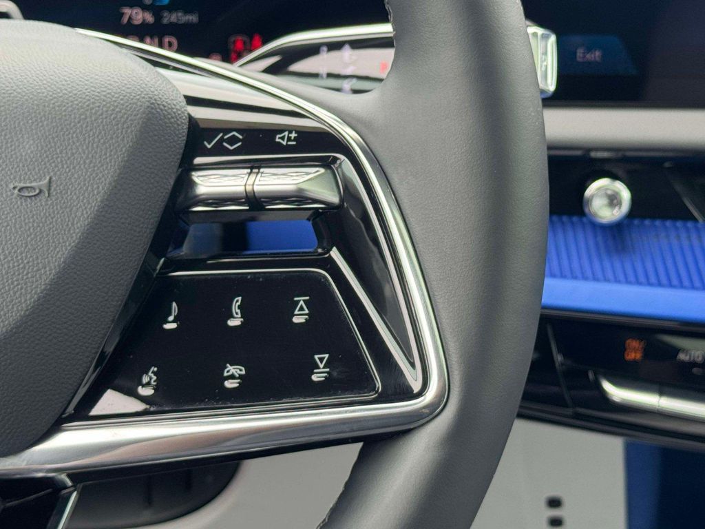 2025 Cadillac OPTIQ LUXURY 1 AWD 照片 7
