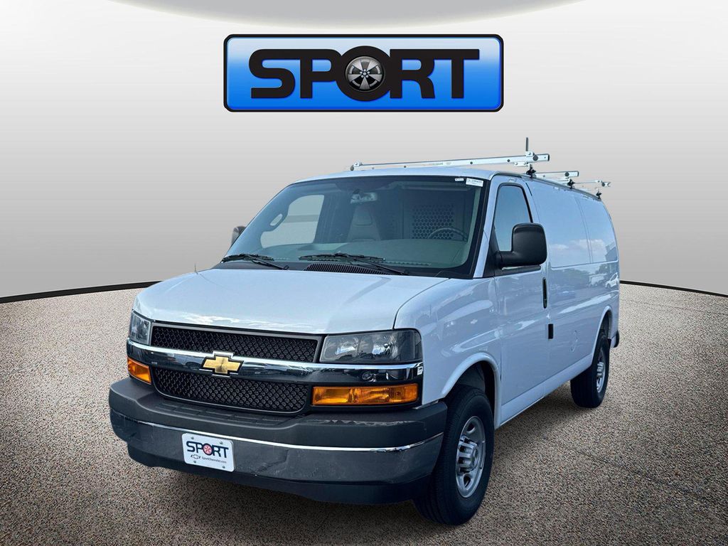 New 2026 Chevrolet Express 2500 LT