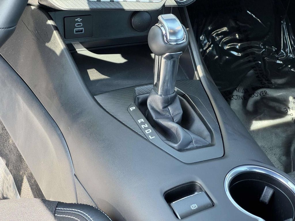 2025 FORD MUSTANG ECOBOOST 照片 5