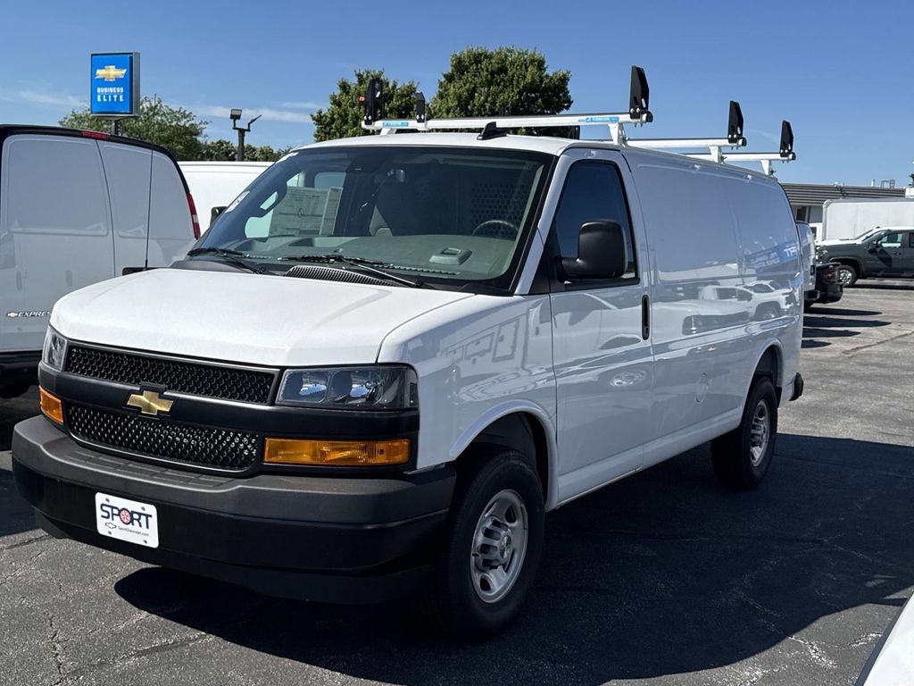 New 2026 Chevrolet Express 2500 LT