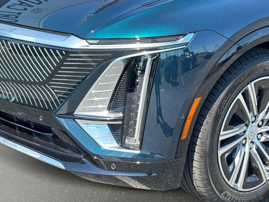 2026 Cadillac LYRIQ LUXURY — фото 7