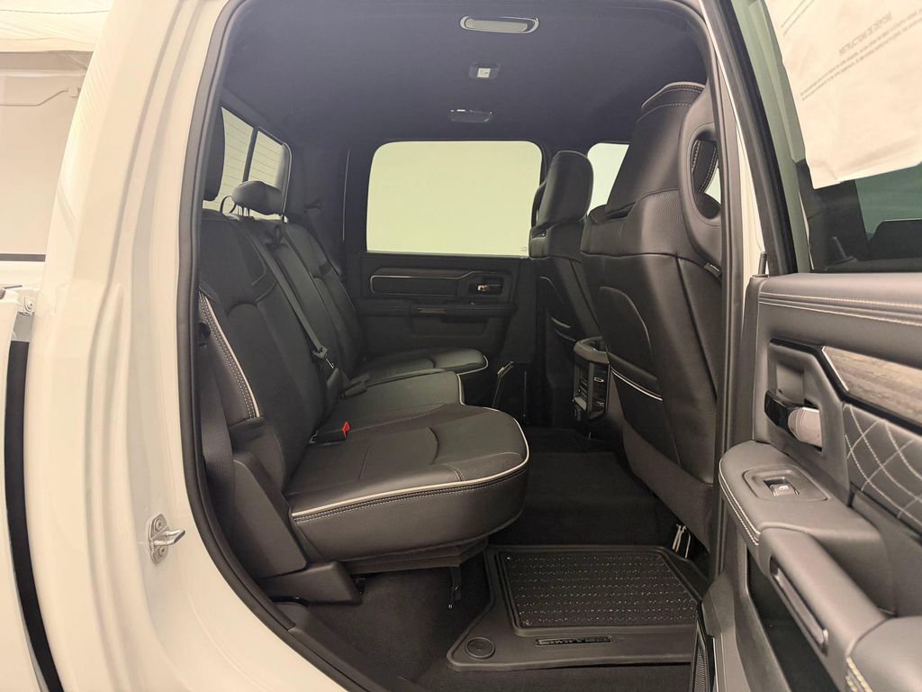 صورة مصغرة 24 لـ 2026 RAM 3500 LIMITED CREW CAB 4X4 8' BOX