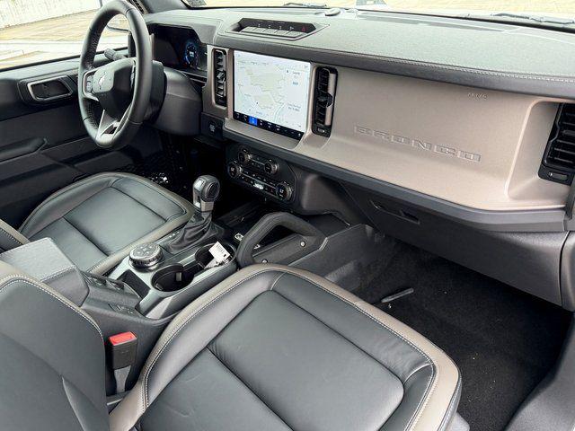 FORD BRONCO - 4