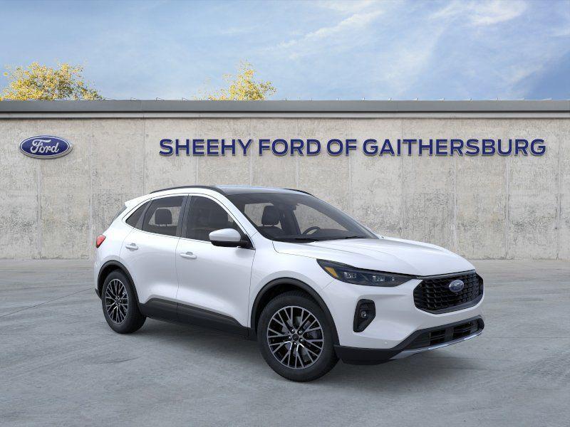 New 2026 Ford Escape PHEV SE