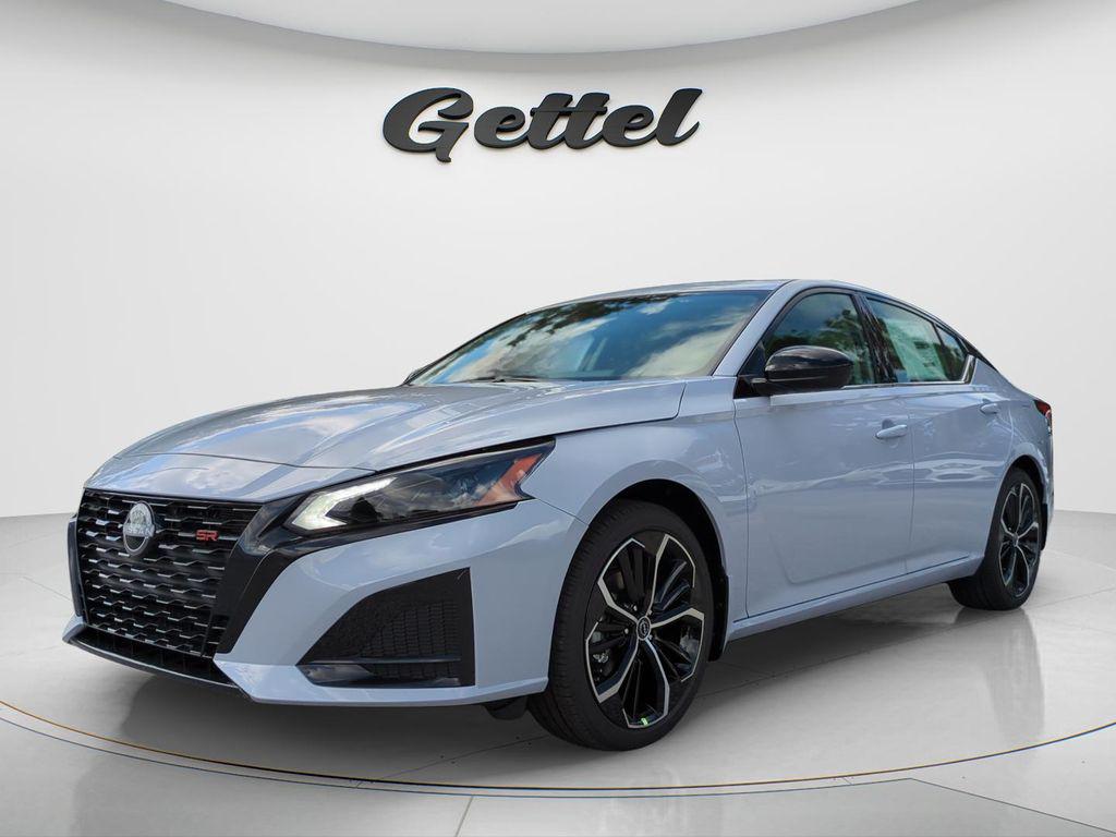 New 2026 Nissan Altima SR FWD