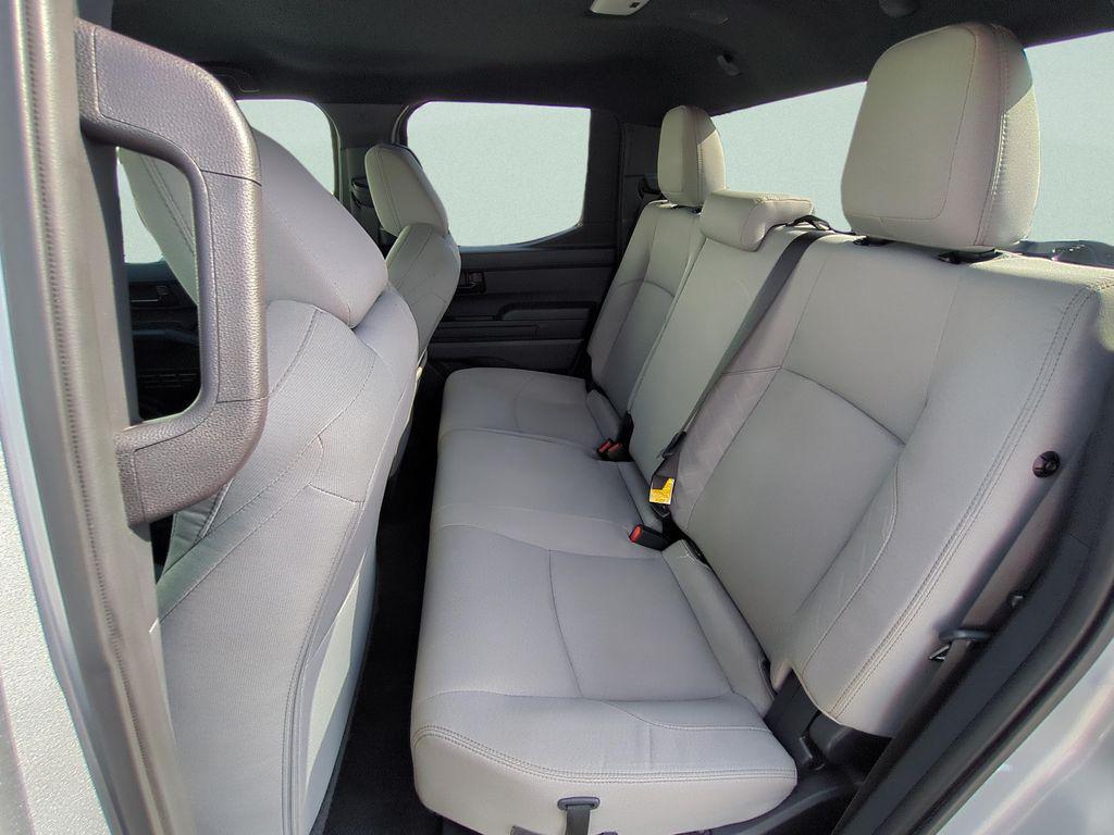 2025 Toyota TACOMA SR5 照片 10