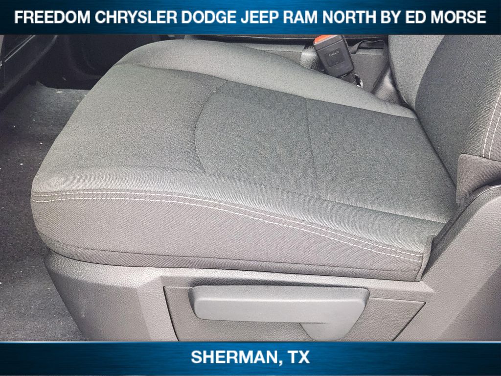 صورة مصغرة 17 لـ 2026 RAM 2500 TRADESMAN