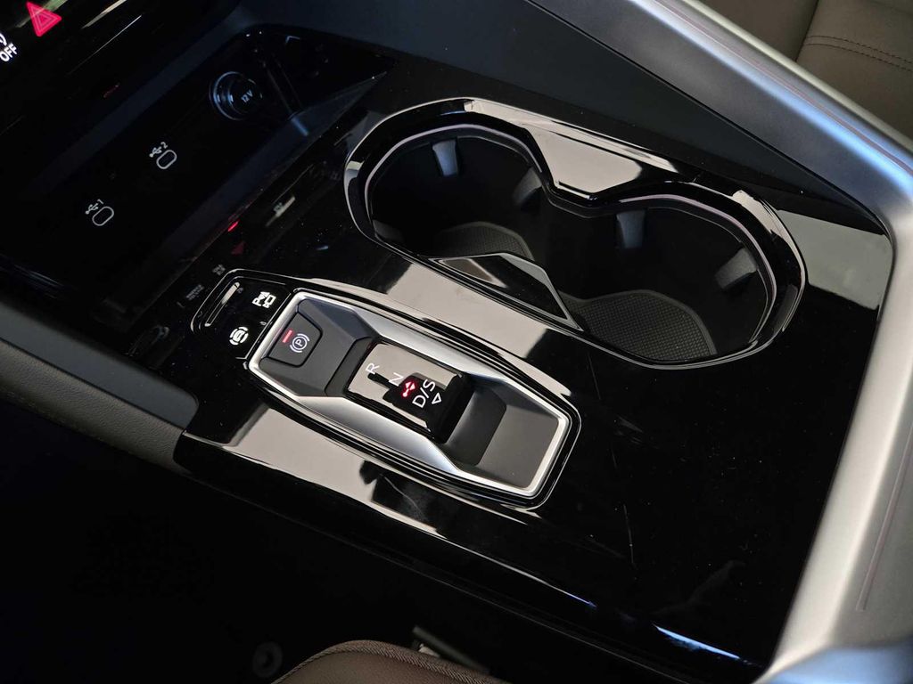 2026 AUDI Q5 PREMIUM PLUS TFSI QUATTRO S TRONIC thumbnail 14