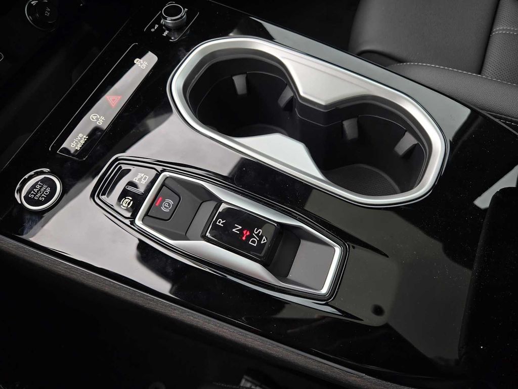 2026 AUDI A6 PREMIUM PLUS QUATTRO S TRONIC — миниатюра 14