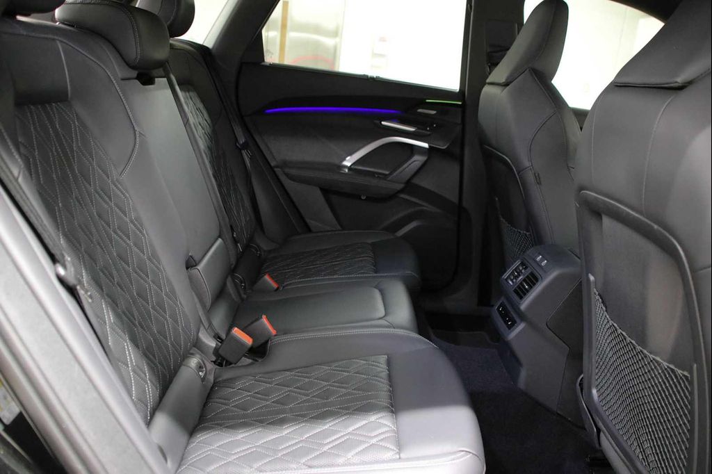 2025 AUDI SQ5 3.0T PRESTIGE thumbnail 17