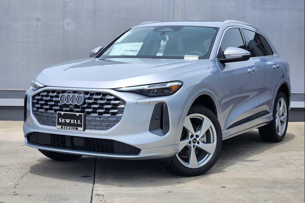 New 2026 Audi Q5 Premium Plus TFSI quattro S tronic