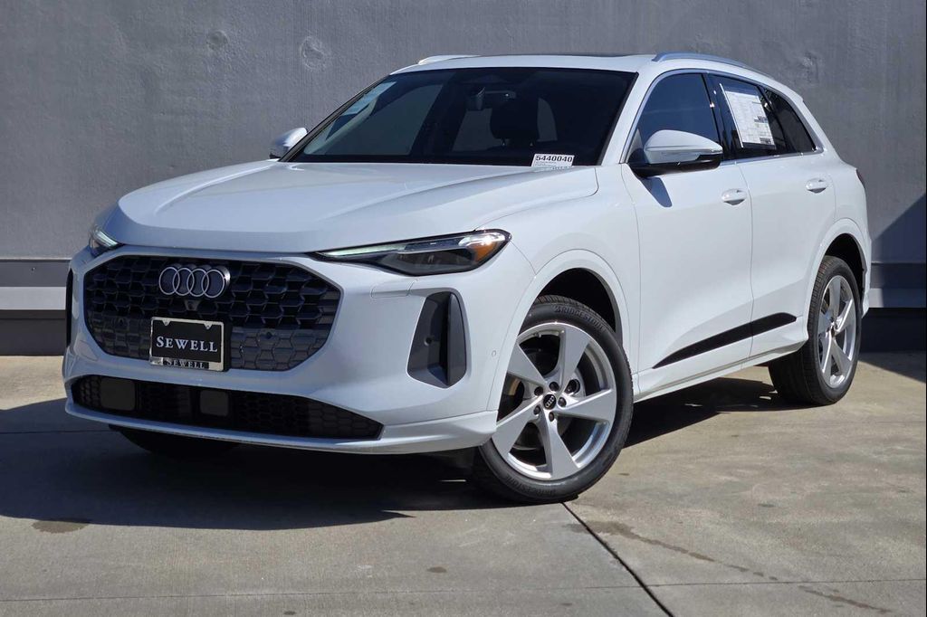 New 2026 Audi Q5 Premium Plus TFSI quattro S tronic
