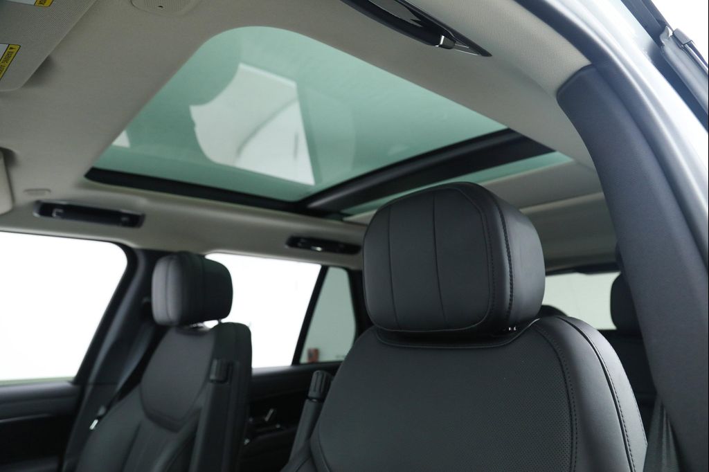 2024 LAND Rover RANGE ROVER P530 SE — миниатюра 21