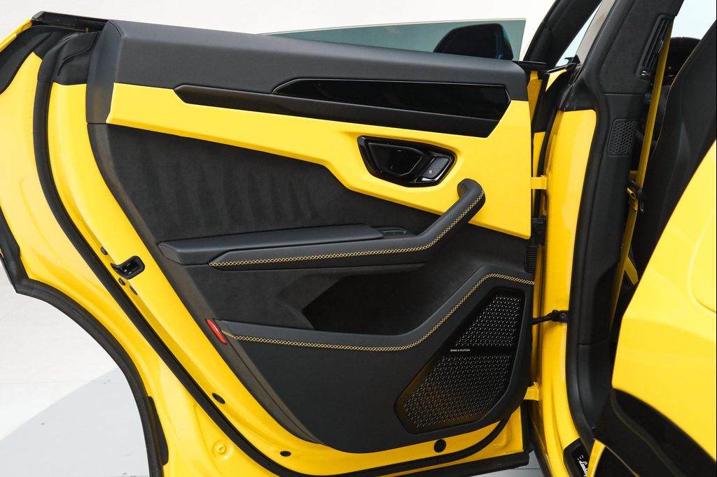 صورة مصغرة 34 لـ 2025 Lamborghini URUS SE