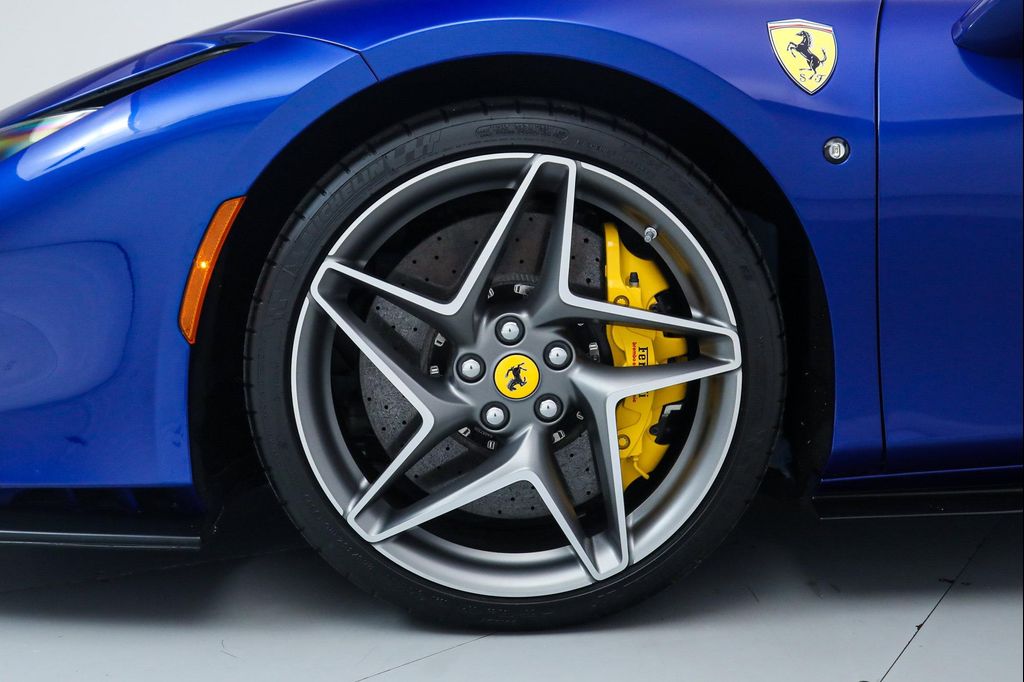 2022 Ferrari F8 SPIDER CONVERTIBLE 缩略图 39