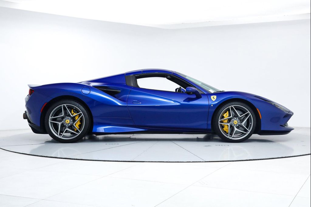 2022 Ferrari F8 SPIDER CONVERTIBLE 缩略图 11