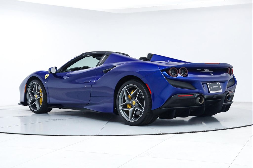 2022 Ferrari F8 SPIDER CONVERTIBLE — фото 8