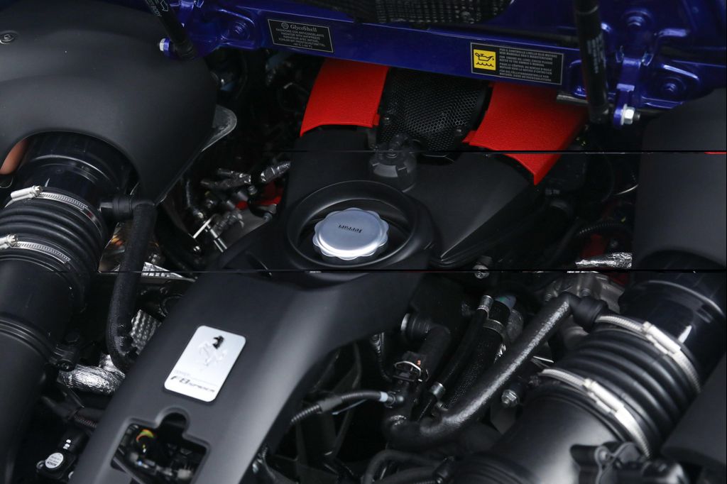 2022 Ferrari F8 SPIDER CONVERTIBLE 缩略图 35