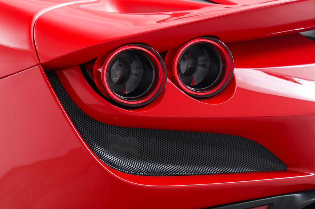 صورة مصغرة 18 لـ 2023 Ferrari F8 SPIDER CONVERTIBLE