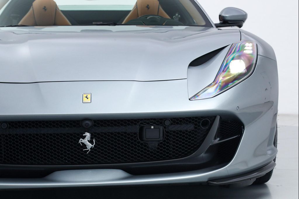 صورة مصغرة 15 لـ 2023 Ferrari 812 GTS CONVERTIBLE