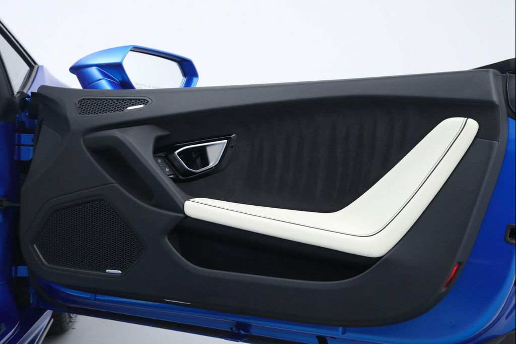 2021 Lamborghini HURACAN EVO SPYDER photo 20