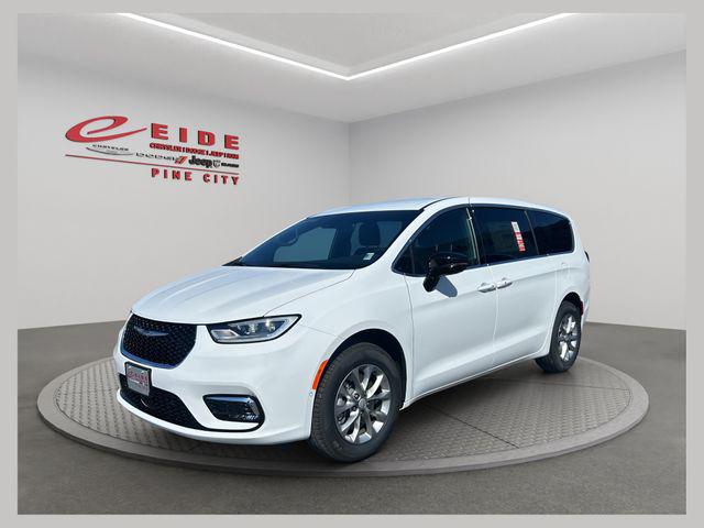 New 2026 Chrysler Pacifica L