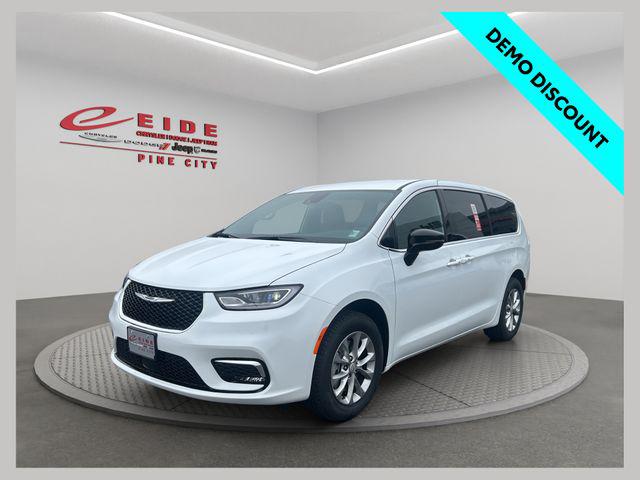 New 2026 Chrysler Pacifica L
