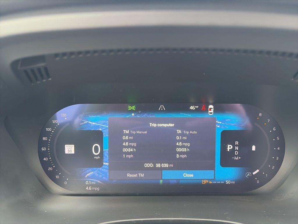 2025 Volvo XC60 B5 PLUS 照片 10