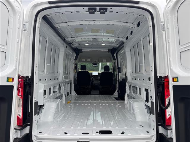 2026 FORD TRANSIT-250 148 WB MEDIUM ROOF CARGO — фото 10