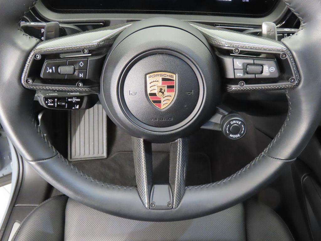 صورة 14 لـ 2025 Porsche CAYENNE S COUPE AWD