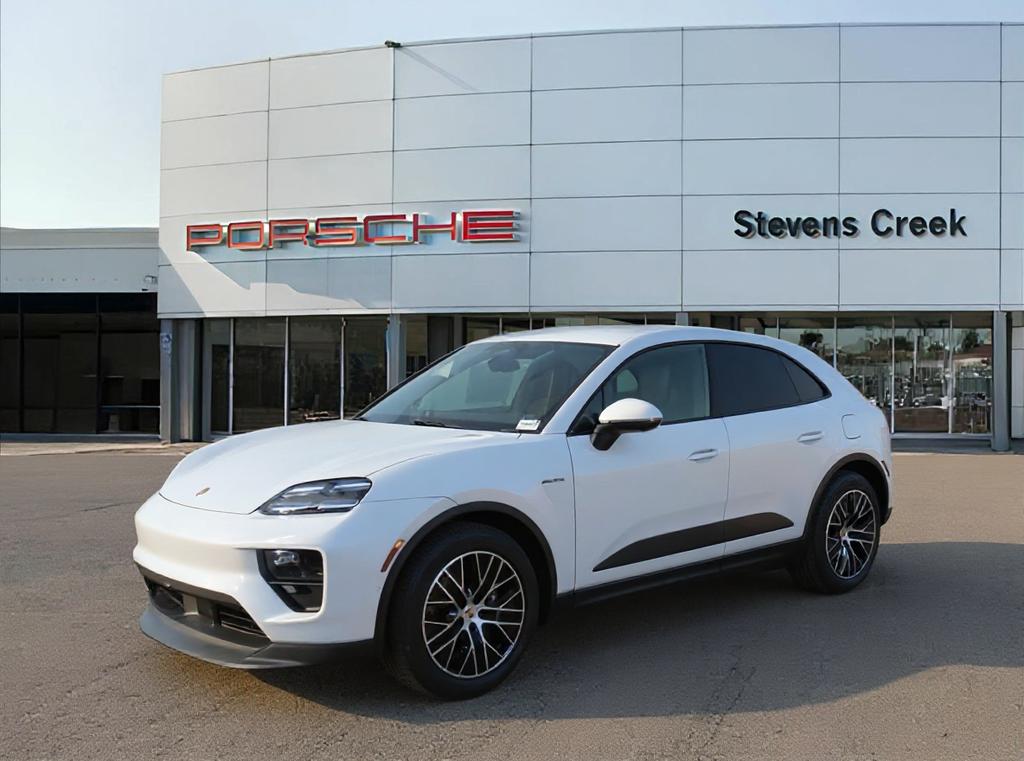 New 2026 Porsche Macan Base