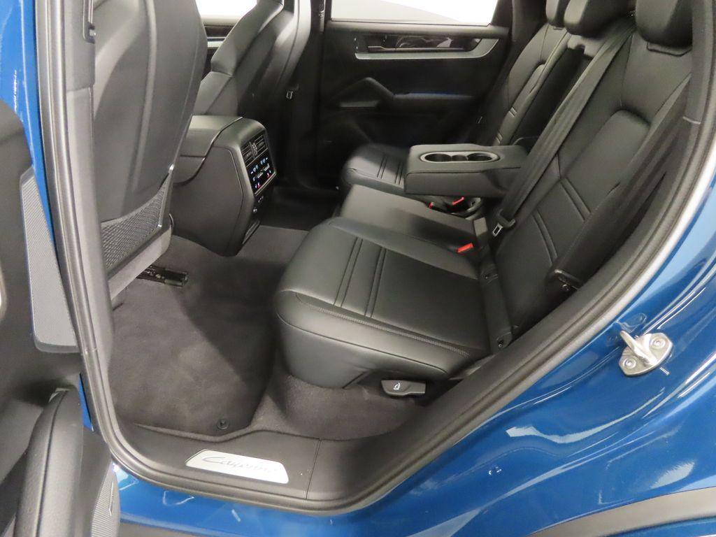 2026 Porsche CAYENNE S 缩略图 44