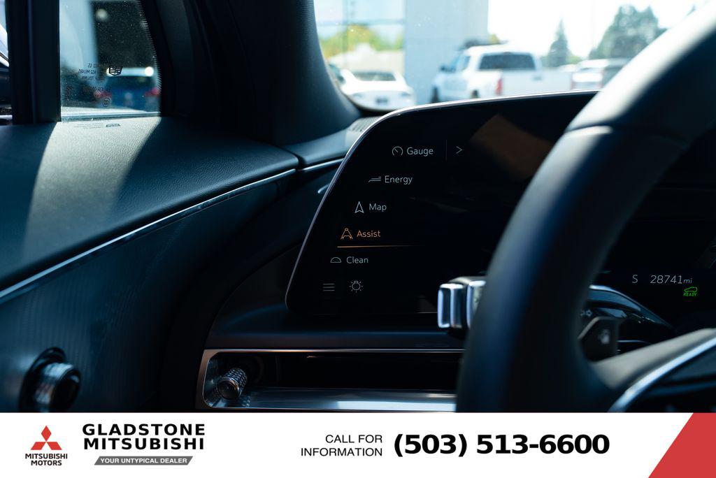 صورة 14 لـ 2024 Cadillac LYRIQ TECH