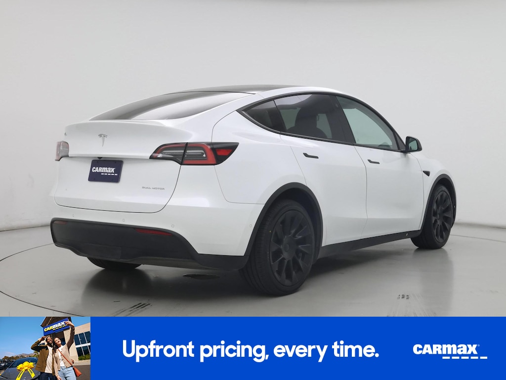 TESLA MODEL Y LONG RANGE - 10