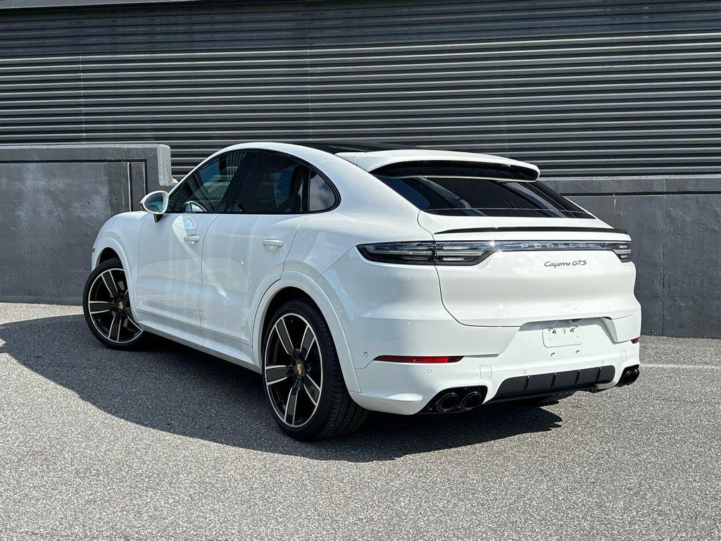 PORSCHE CAYENNE - 8