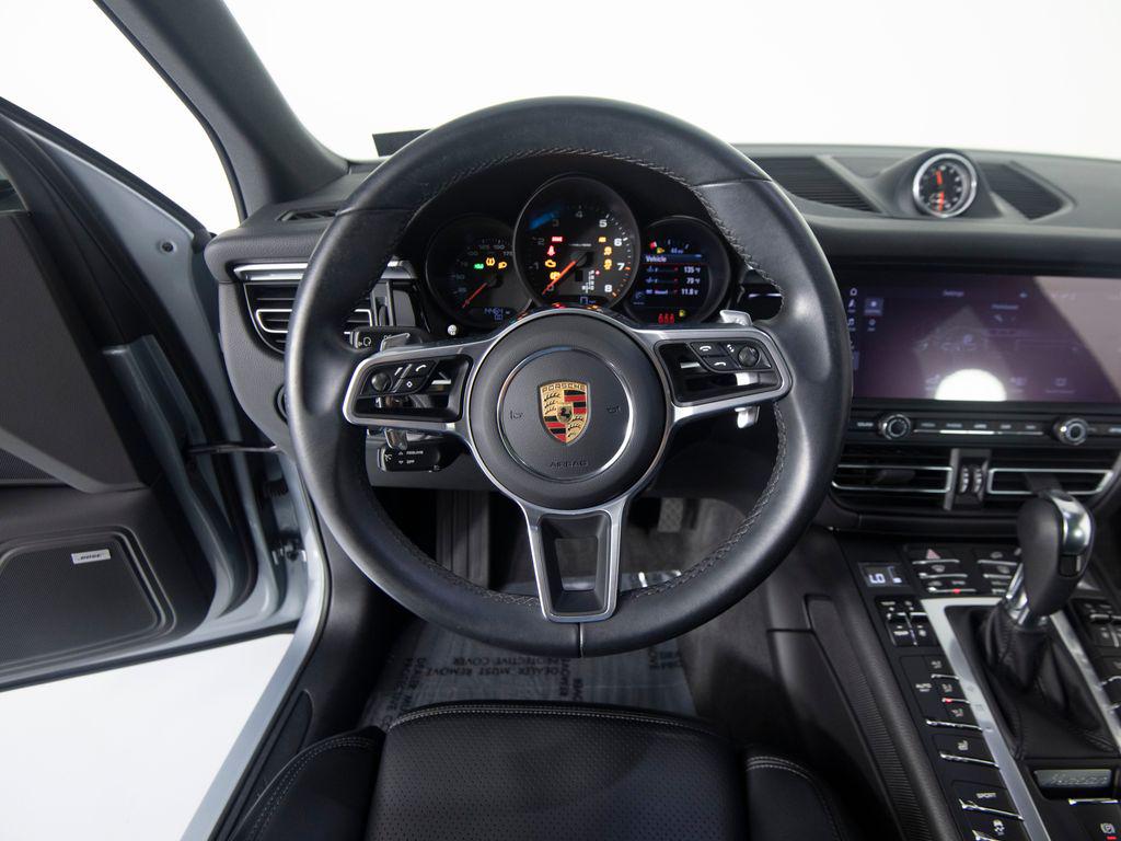 صورة مصغرة 17 لـ 2021 Porsche MACAN
