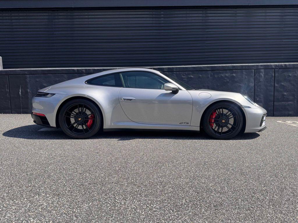 2022 Porsche 911 CARRERA 4 GTS — миниатюра 11