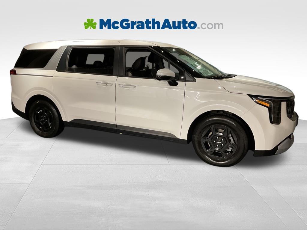 New 2026 Kia Carnival LXS