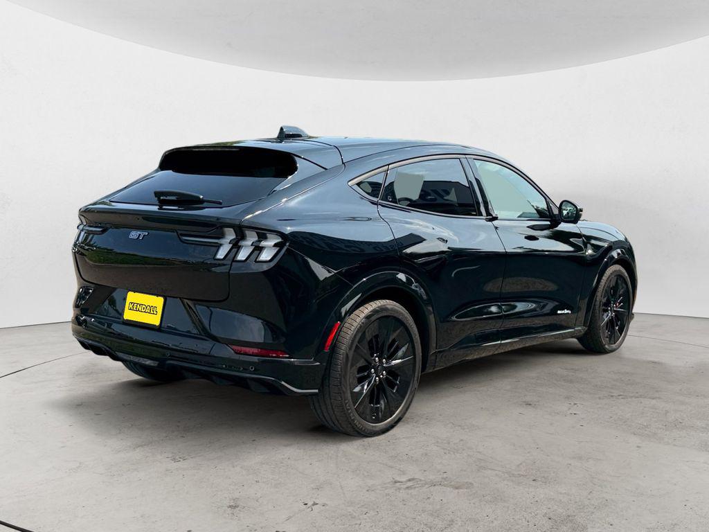 صورة مصغرة 5 لـ 2025 FORD MUSTANG MACH-E GT