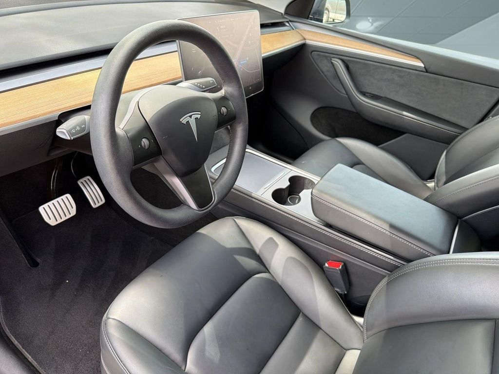 صورة 4 لـ 2025 Tesla MODEL Y PERFORMANCE DUAL MOTOR ALL-WHEEL DRIVE