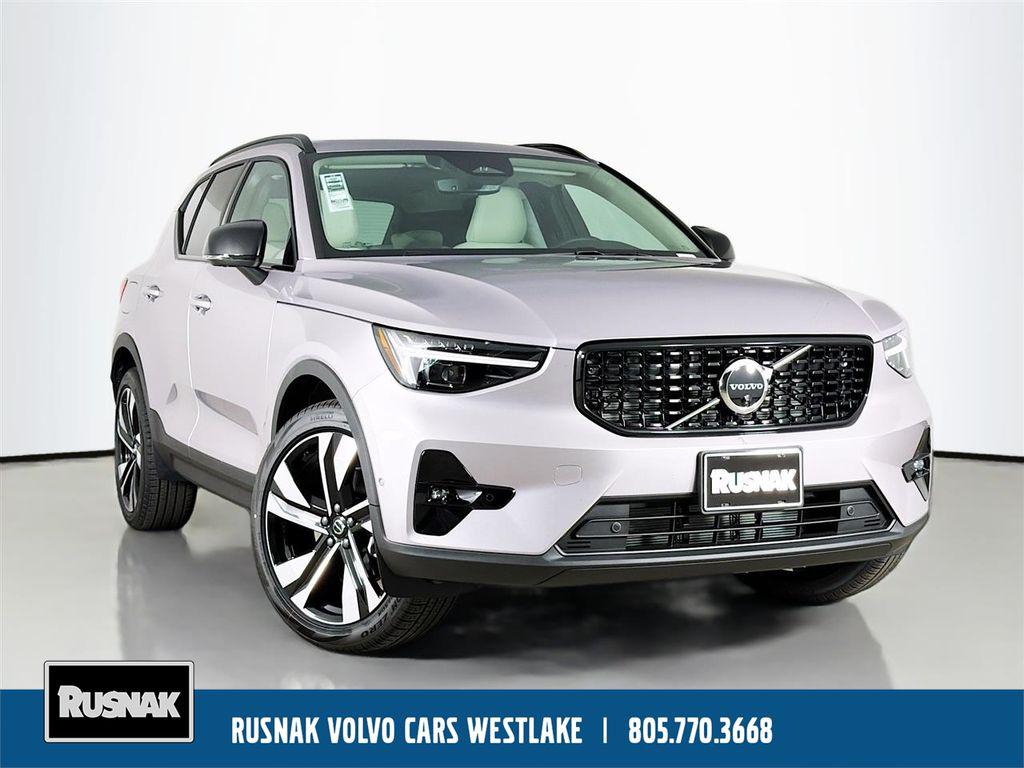 New 2026 Volvo XC40 Ultra, B5 AWD Gas (mild hybrid), Dark
