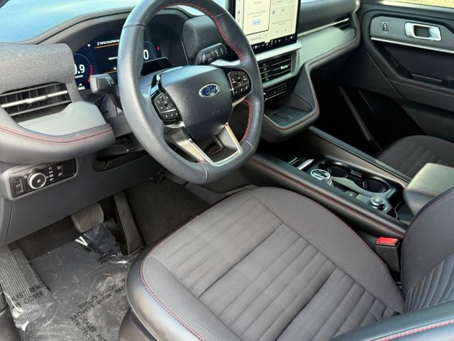صورة 11 لـ 2025 FORD EXPLORER ST-LINE 4WD