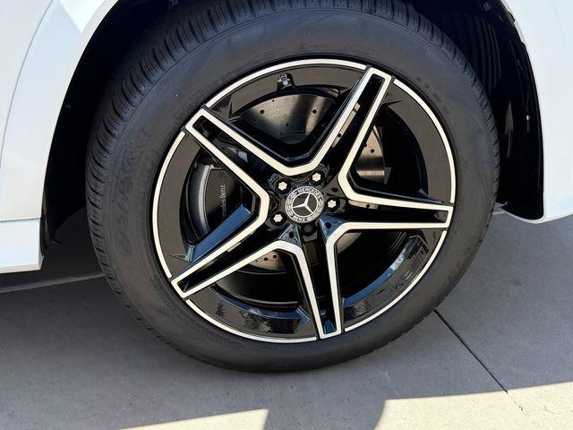 2026 Mercedes-BENZ GLS — миниатюра 28