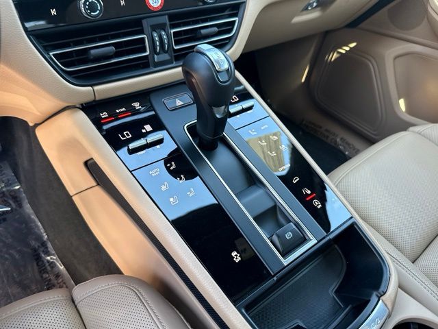 صورة مصغرة 16 لـ 2025 Porsche MACAN