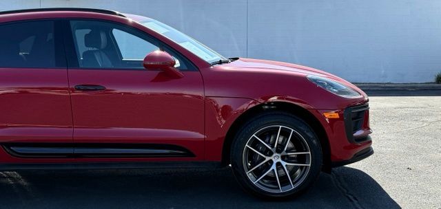 2025 Porsche MACAN — фото 9