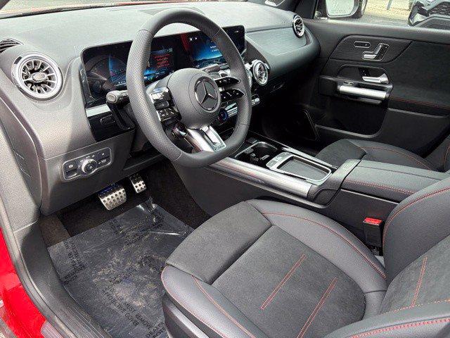 صورة 10 لـ 2026 Mercedes-BENZ AMG GLA 35 4MATIC