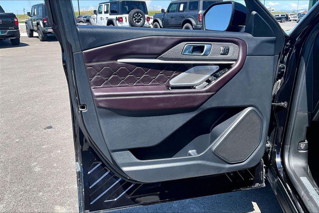 صورة مصغرة 23 لـ 2025 FORD EXPLORER PLATINUM